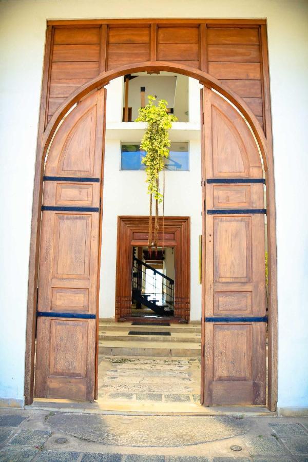 The Cove Hotel Negombo Exterior foto