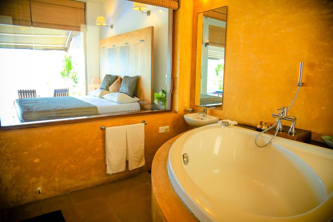 The Cove Hotel Negombo Exterior foto
