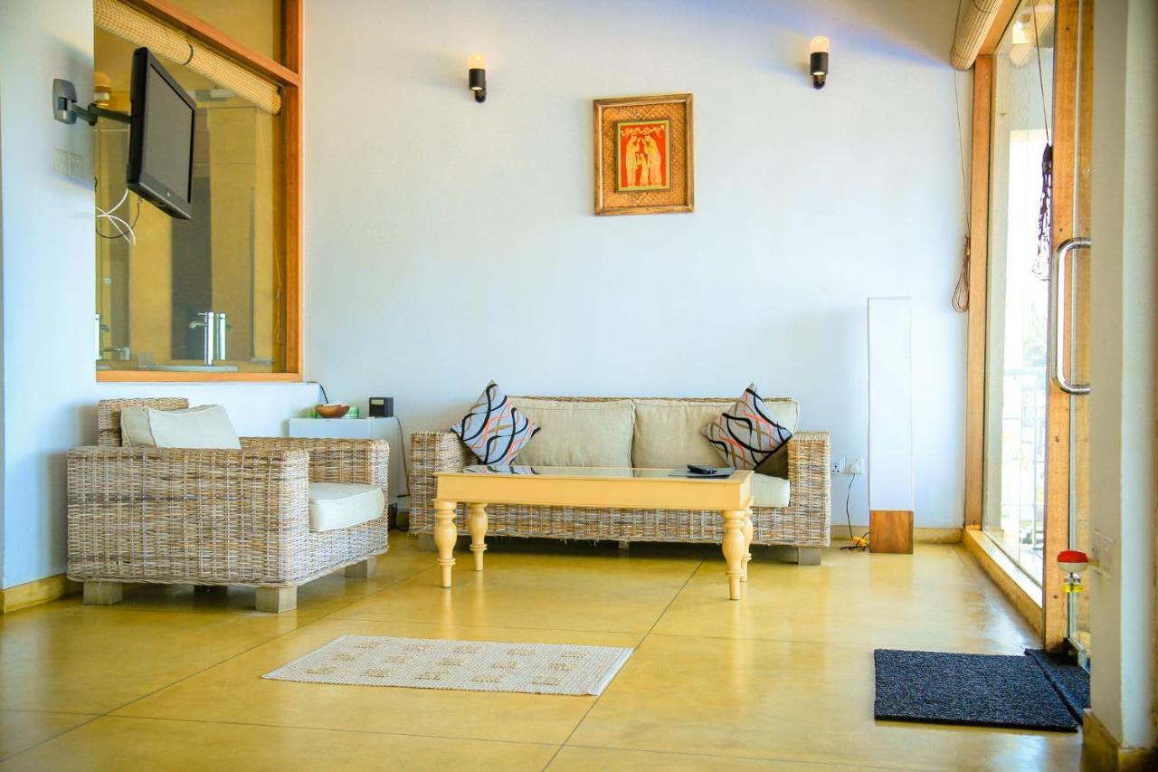The Cove Hotel Negombo Exterior foto
