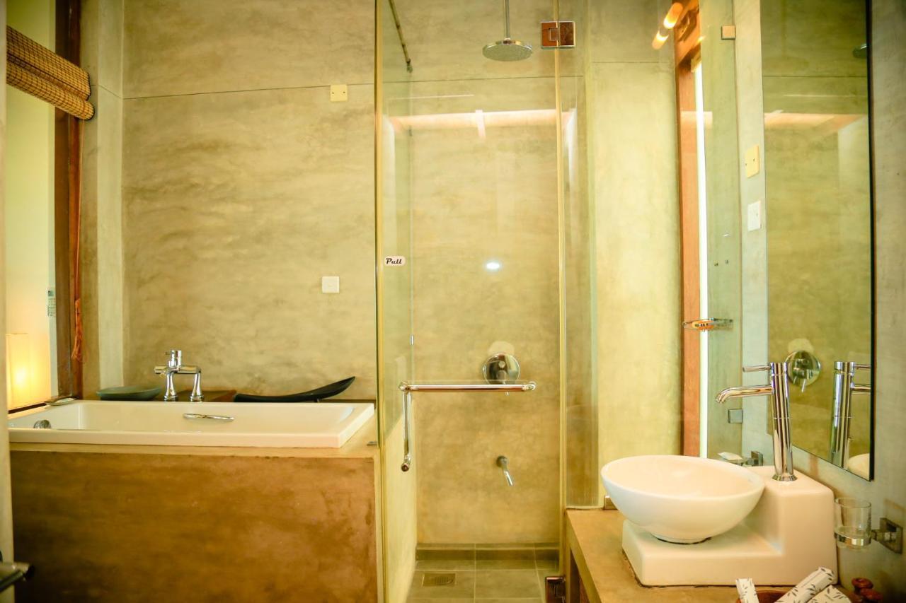 The Cove Hotel Negombo Exterior foto